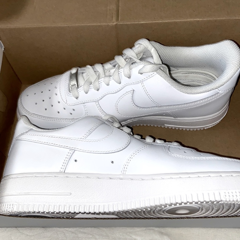 Nike Air Force 1s / White / Size 8.5 woman’s